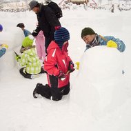 体験イベント（冬のカムイの杜公園で遊ぼう・雪像作り）