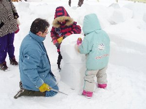 ミニ雪像作り体験